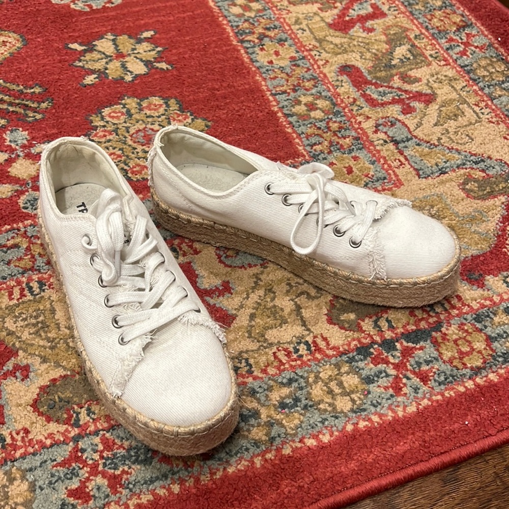 WHITE TRETORN PLATFORM SNEAKERS